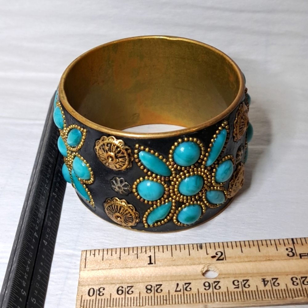 Bohemian Gold and Turquoise Floral BraceletVintage Faux Green Turquoise brass